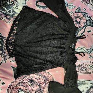 Amy byer black lace cold shoulder top